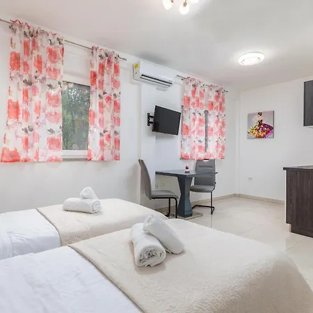 Gorgeous In Appartement *