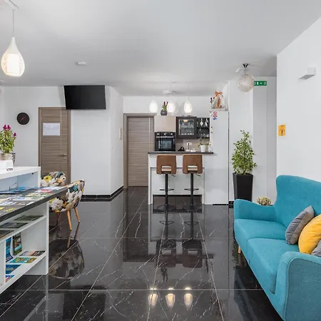 Gorgeous In Appartement *